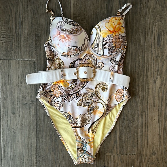 River island paisley print belted bathing suit - Picture 2 of 4